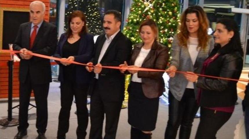 &lsquo;şiddetin Rengi&rsquo; İsimli Canlı Tablo Sergisi A&ccedil;ıldı