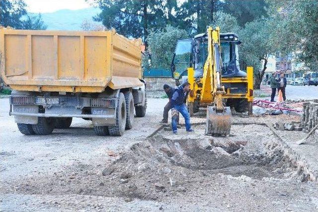 Evlerin Önüne Yapılması Planlanan Trafo Tepki Çekti