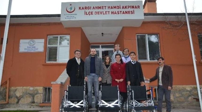 Kargılı Öğrencilerden Tekerlekli Sandalye Bağışı