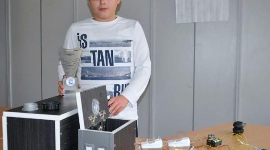 13 Yaşındaki &Ouml;ğrenciden 10 Numara Yağa &Ccedil;&ouml;z&uuml;m