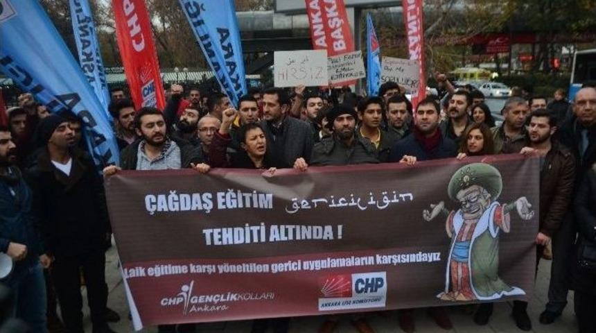 Milli Eğitim Bakanlığı &Ouml;n&uuml;nde Chp&rsquo;lilerden Eylem