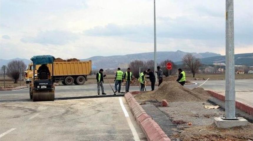 Fadlum K&ouml;pr&uuml;s&uuml; Ve Yeni Karşıyaka Yolunda &Ccedil;alışmalar S&uuml;r&uuml;yor