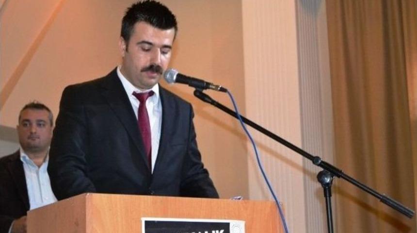 Ayvalık Gen&ccedil;lik Meclisine Vanlı &Ouml;ğrencilerden Fotoğraflı Teşekk&uuml;r