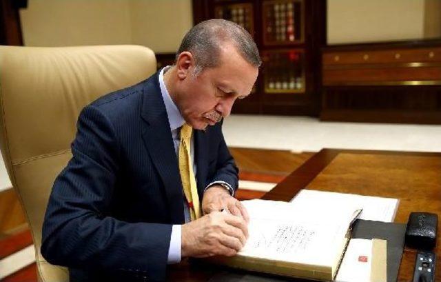 Cumhurbaşkanı Erdoğan, Başakşehir Kulübü Başkanı Gümüşdağ Ve Beraberindekileri Kabul Etti