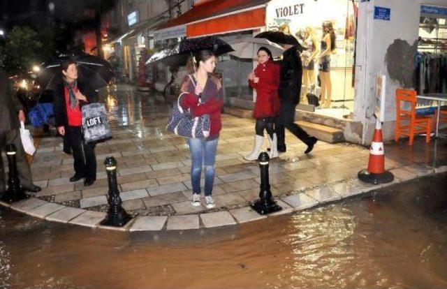 Bodrum'da Sağanak Yağış