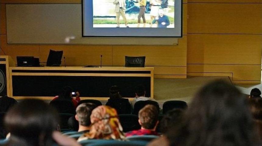 Engellilere Sesli Betimleme Sinema G&ouml;sterimi Yapıldı