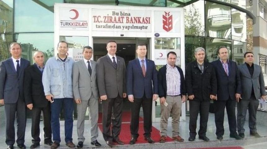 M&uuml;siad İzmir&rsquo;in Kan Bağışı Kampanyası Yoğun İlgi G&ouml;rd&uuml;