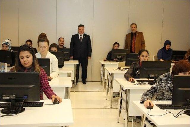 Gahib, Genç Tasarımcılar Yetiştirmeye Devam Ediyor