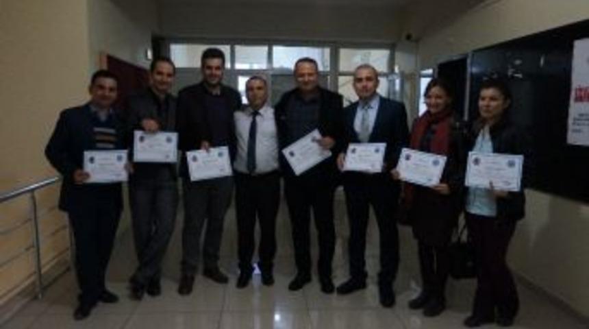 İdil&rsquo;deki 7 &Ouml;ğretmene Başarı Belgesi