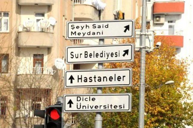 Diyarbakır da Trafik Y&ouml;n Tabelaları  şeyh Said  Olarak Değiştirildi 2