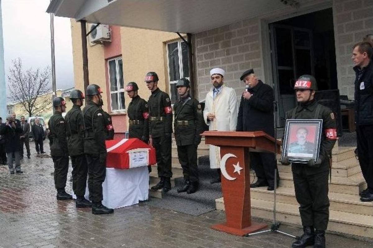 Su Kavgasında Şehit Olan K&ouml;y Korucusunun Cenazesi İ&ccedil;in T&ouml;ren D&uuml;zenlendi
