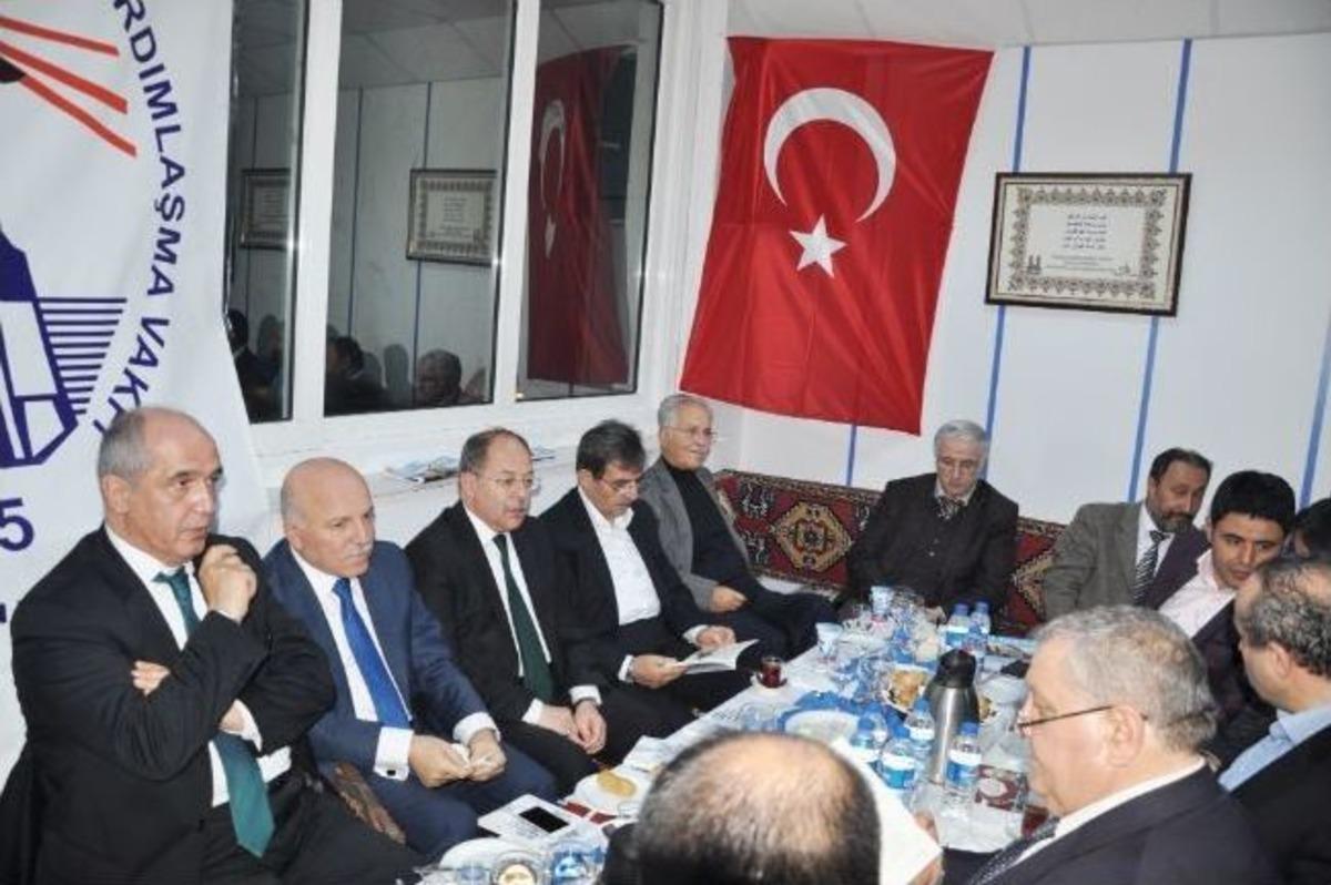 Dadaşlar Maltepe&rsquo;de İstişare Toplantısında Buluştu