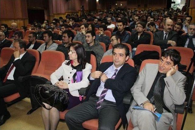&Uuml;niversiteli Ve Sanayici El Ele 1