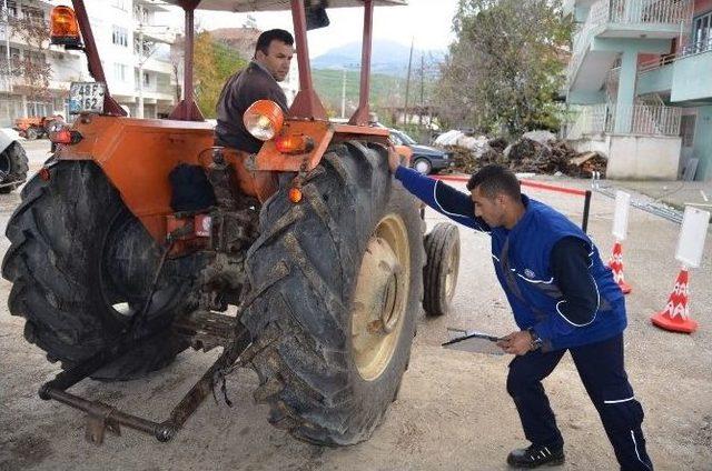 Seydikemer’de Traktör Muayeneleri Ocak Ayında Tekrarlanacak