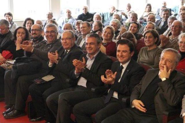 Karşıyaka da İnsan Hakları Ve Gazetecilik Paneli 1
