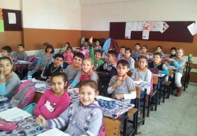 Valilik &Ouml;n&uuml;nde Okul Eylemi 3