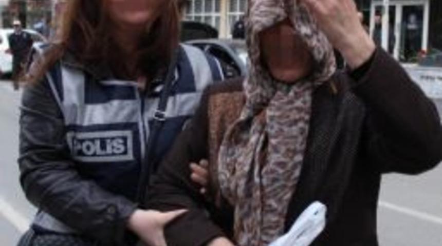 Satışa Hazır Uyuşturucuyla Yakalanan Kadın G&ouml;zaltına Alındı