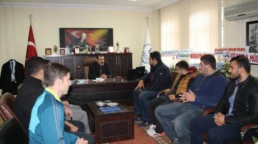 Şampiyon G&uuml;reş&ccedil;ilerden Kısacık&rsquo;a Ziyaret