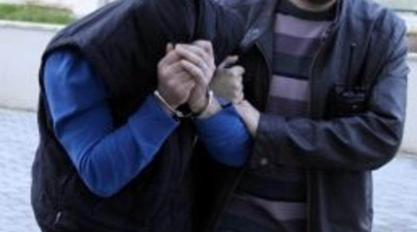 Simit&ccedil;iye Saldırıp Parasını Ve Cep Telefonunu Gasp Etti