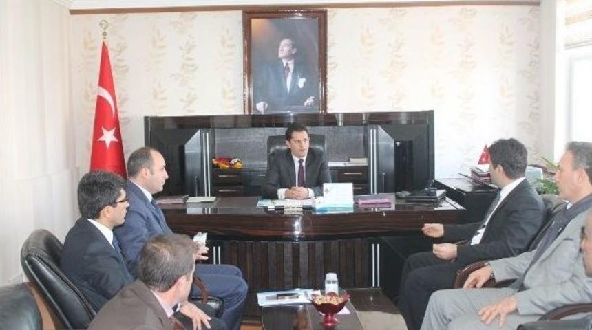 K&uuml;t&uuml;phaneler M&uuml;d&uuml;r&uuml; Turşucu İdil&rsquo;de