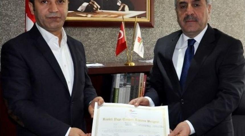 Akamder &rsquo;riskli Yapı Tespiti Lisans Belgesi" Aldı