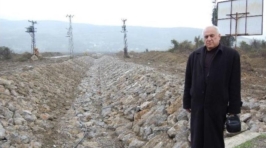 Gemiciler&rsquo;de Taşan Dereler Temizleniyor