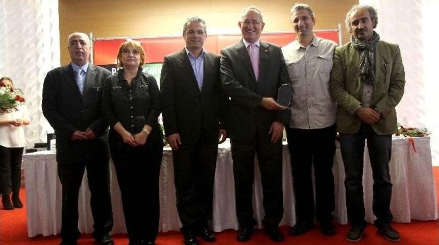 4 Gazeteci, İnsan Hakları Ve Gazetecilik Paneline Katıldı