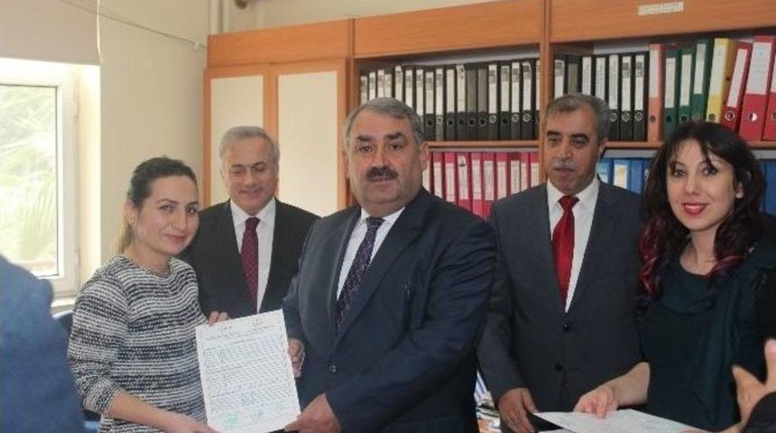 Sertifikalarını Bakan Yardımcısı Etyemez&rsquo;den Aldılar