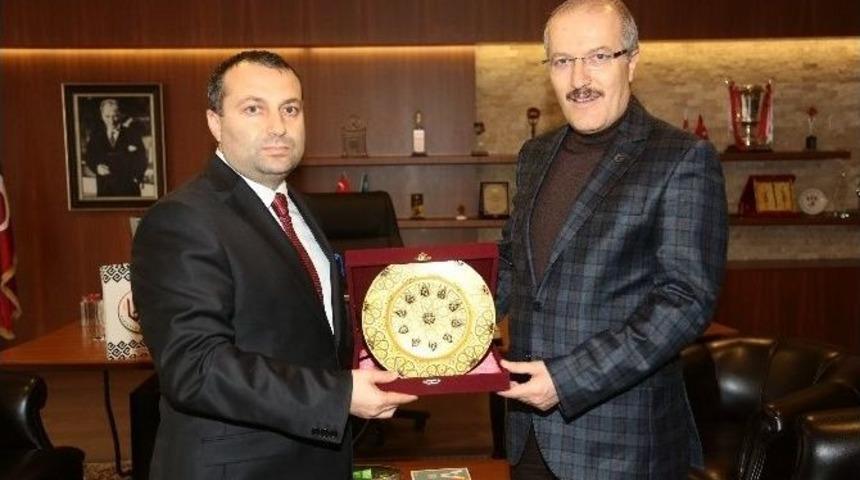 &Uuml;mraniye Belediyesi İle Altıeyl&uuml;l Belediyesi Kardeş Şehir Oluyor