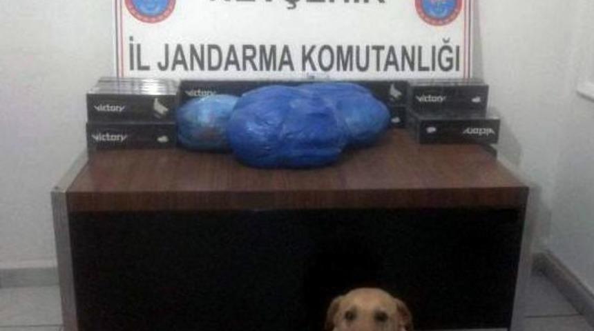 Elma Sandığından 2 Kilo Esrar &Ccedil;ıktı