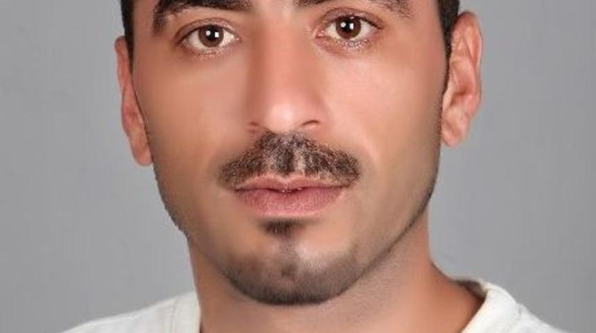 Cezaevinden İzinli &Ccedil;ıkan Mahkum, Boşanmak İsteyen Eşini Bı&ccedil;akladı