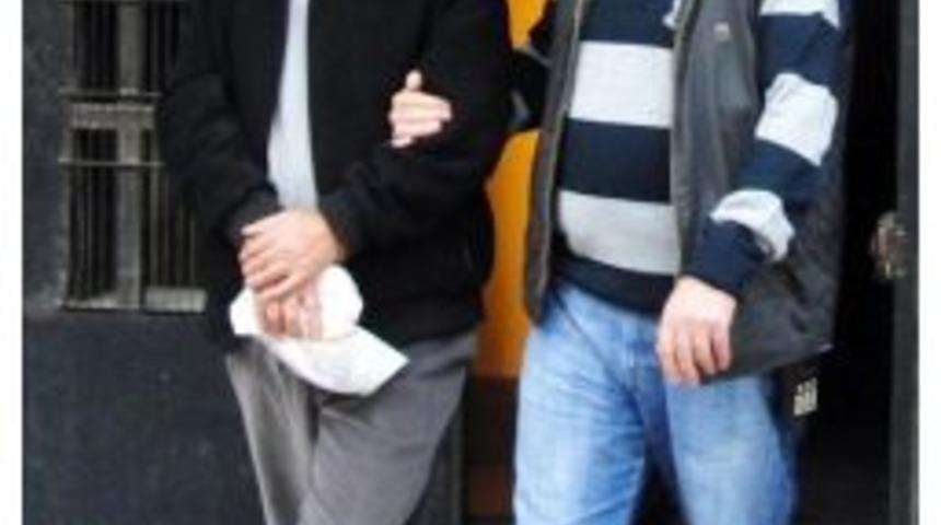 Komşusunu &Ouml;ld&uuml;ren Sanığa 17 Yıl Hapis