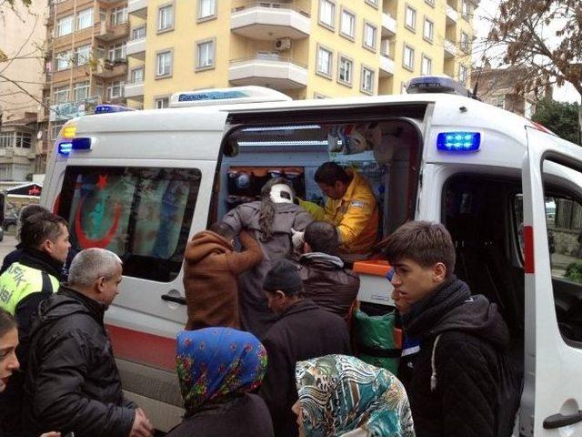 Yaşlı Kadına Halk Otob&uuml;s&uuml; &Ccedil;arptı 1