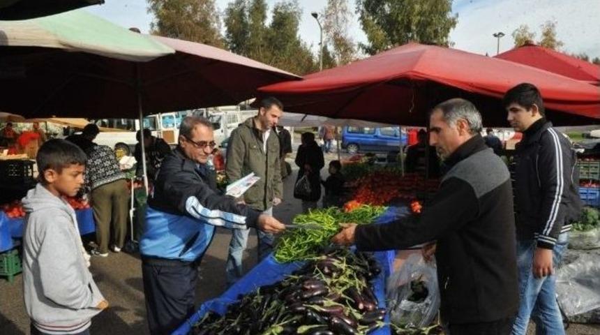 Buca&rsquo;daki Pazar Yerlerine Temizlik &Ouml;nlemi