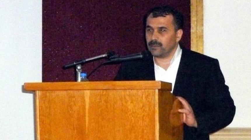 Gen&ccedil; G&ouml;n&uuml;llere Hz. Mevlana Anlatıldı