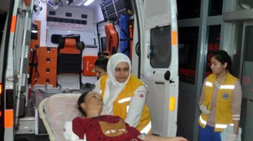 Cezaevinden İzinli &Ccedil;ıkıp, Boşanmak İsteyen Eşini Bı&ccedil;akladı