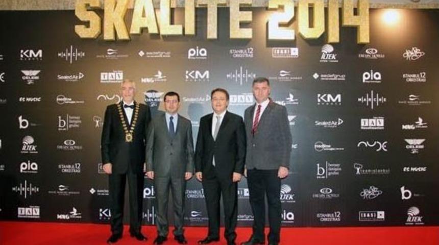 Bergama Belediye Başkanı Mehmet G&ouml;nen&ccedil;&rsquo;e &rsquo;&rsquo;skalite&rsquo;&rsquo; &Ouml;d&uuml;l&uuml;