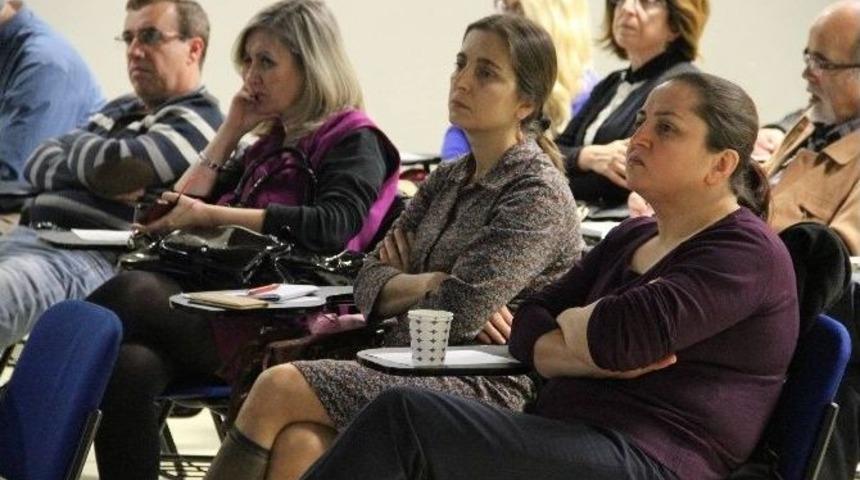 Ebola Kendini Grip Gibi G&ouml;steriyor