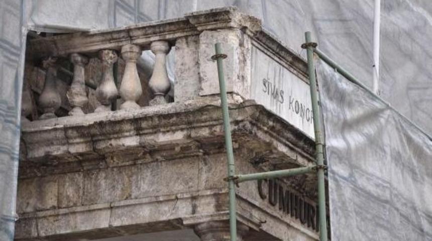 Restorasyonu Durdurulan Sivas Kongresi Binası Deforme Oldu