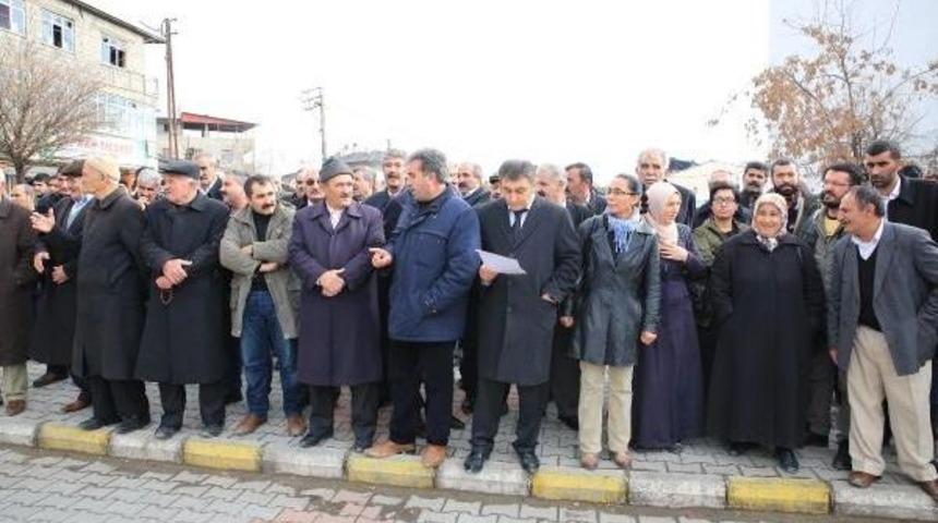 Van Ve Erciş'te Kadın Cinayetleri Protesto Edildi
