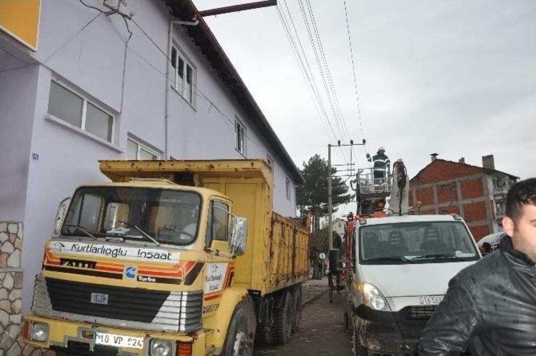 Akıma Kapılan İş&ccedil;ileri Kurtarma Operasyonu