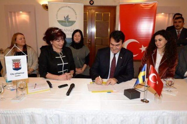 Bursa'da Avrupa Yerel Yaşamda Kadın Erkek Eşitliği Şartı İmzalandı