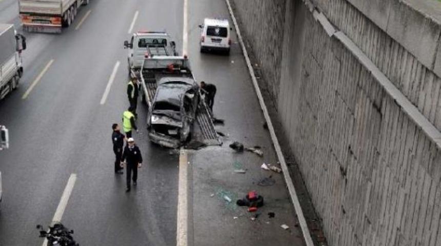 Virajı Alamayan S&uuml;r&uuml;c&uuml;, A&ccedil;ık Bariyerden Tem Yoluna D&uuml;şt&uuml;