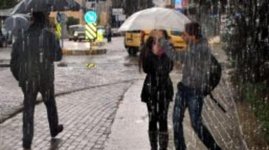 Kuvvetli Yağış Ve Fırtına Geliyor