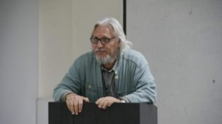 Sa&uuml; G&uuml;zel Sanatlar Fak&uuml;ltesi Ressam Ekrem Kahraman&rsquo;ı Ağırladı