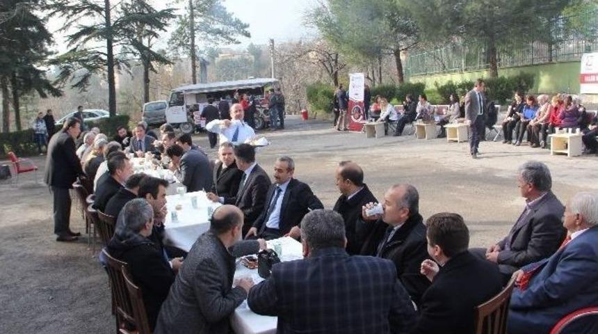 &lsquo;eller Konuşuyor&rsquo; Projesi