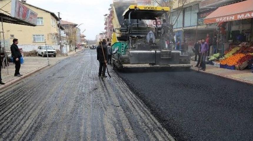 Battalgazi Belediyesi, Asfaltlama &Ccedil;alışmalarına Devam Ediyor