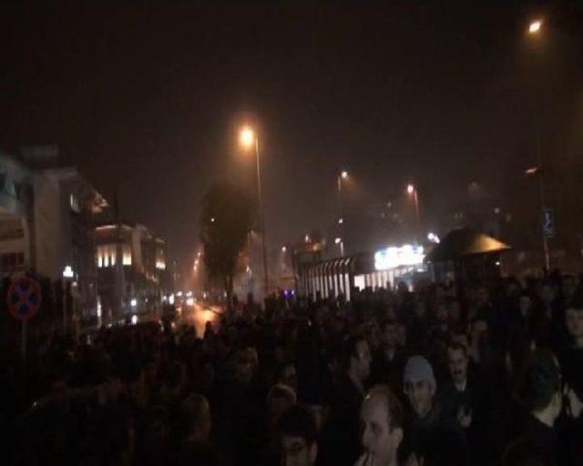 G&ouml;zaltı Tweet i Sonrası İstanbul Emniyeti &Ouml;n&uuml;nde Eylem 1