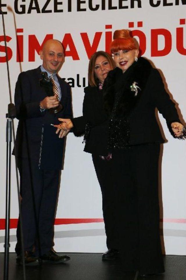 Sedat Simavi &Ouml;d&uuml;lleri Sahiplerini Buldu 2