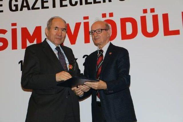 Sedat Simavi &Ouml;d&uuml;lleri Sahiplerini Buldu 3